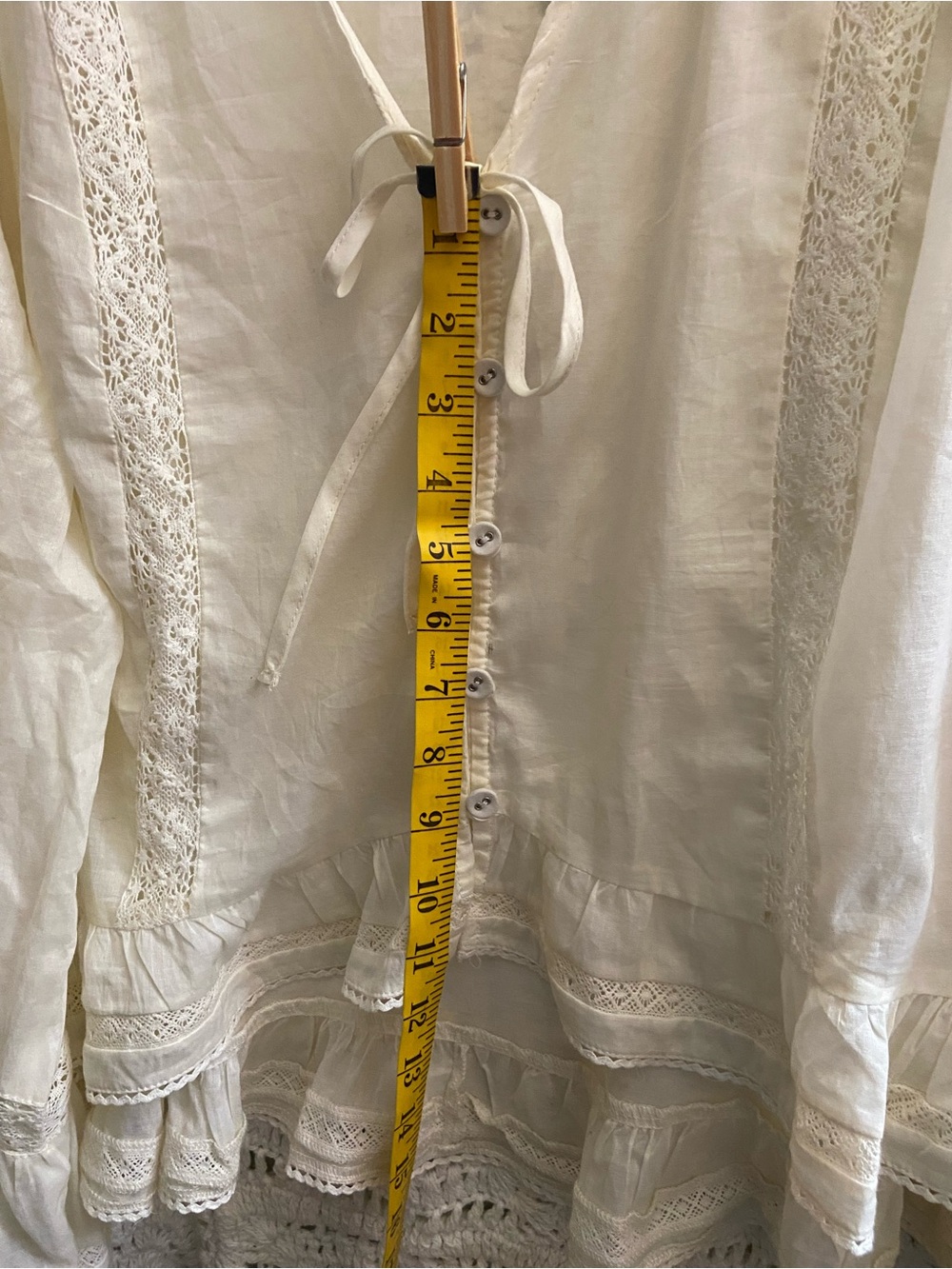 NWT Torrid Festi 2X White Lace Bell Sleeve Hi Low Boho Top - Picture 7 of 11